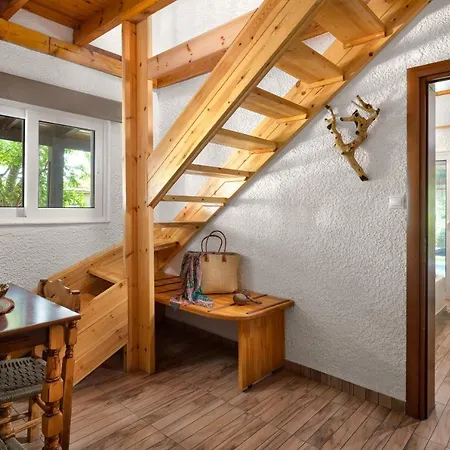 公寓式酒店 Elefteria Apts & 4*