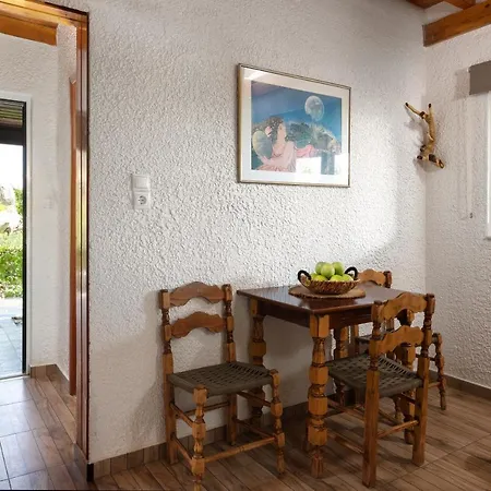 Elefteria Apts & Apart-hotel