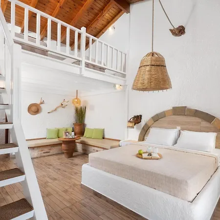 Elefteria Apts & 4*