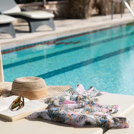 Elefteria Apts & Apart-hotel 4*