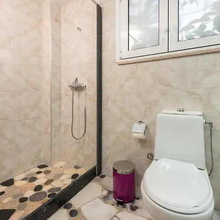 Elefteria Apts & Kolymbia