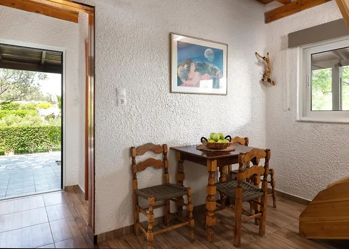 Elefteria Apts & Hotel de apartamente