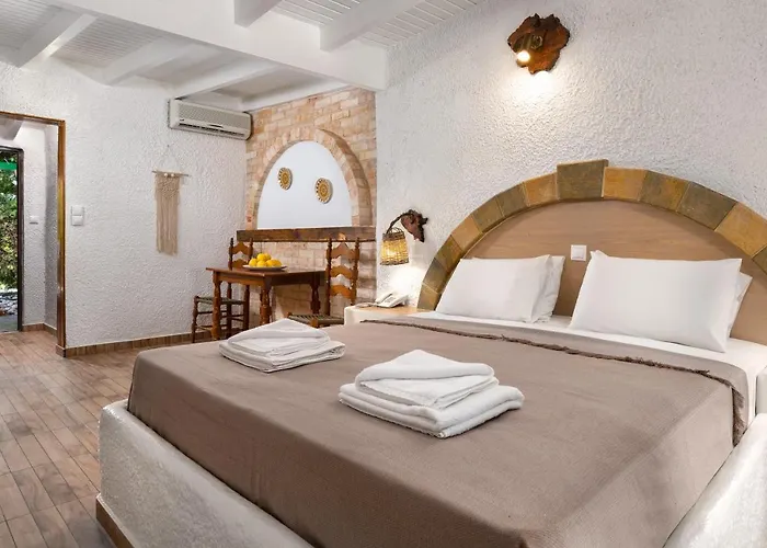 Elefteria Apts & Κολύμπια