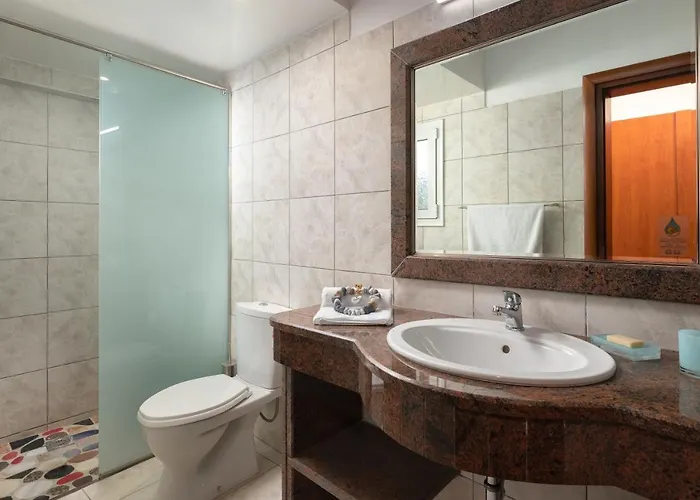 Elefteria Apts & Hotel de apartamente