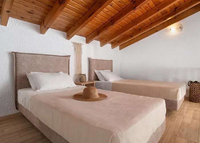 Elefteria Apts & Ξενοδοχείο με διαμερίσματα 4*