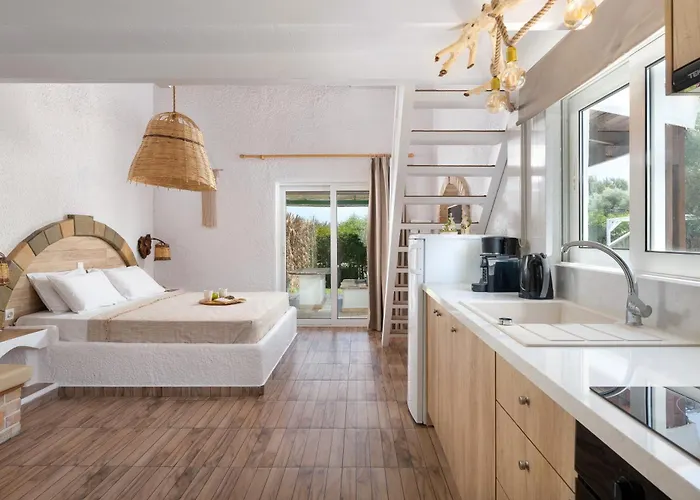 Ξενοδοχείο με διαμερίσματα Elefteria Apts & 4*