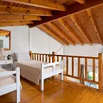 Elefteria Apts &