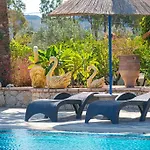 Hotel de apartamente Elefteria Apts &