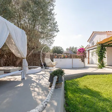 Hotel de apartamente Elefteria Apts &