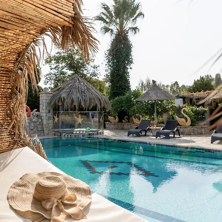 Aparthotel Elefteria Apts &