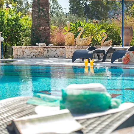 Elefteria Apts & Aparthotel