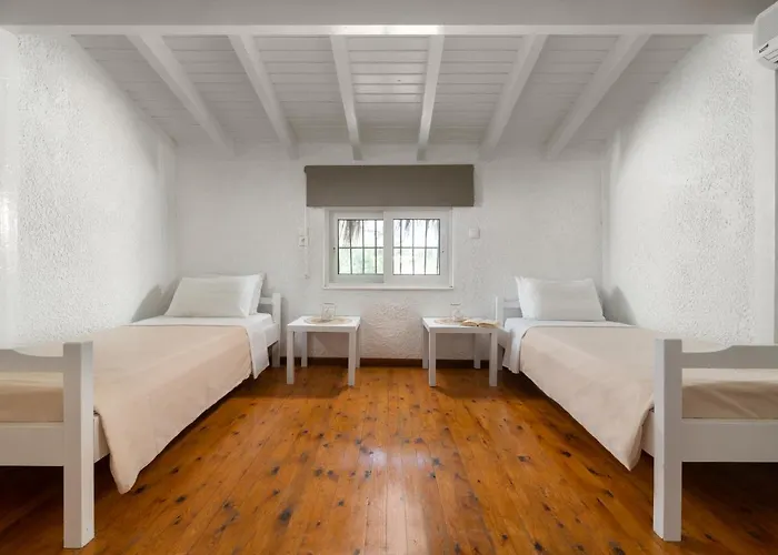 Aparthotel Elefteria Apts &