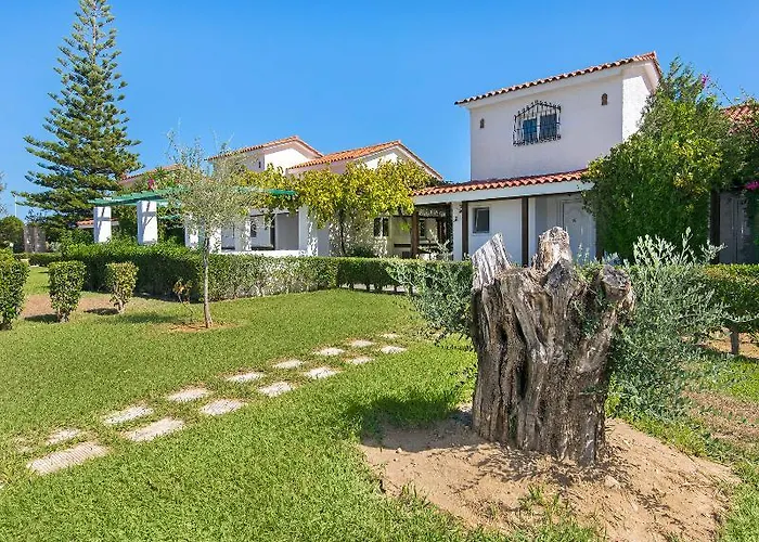 Aparthotel Elefteria Apts &